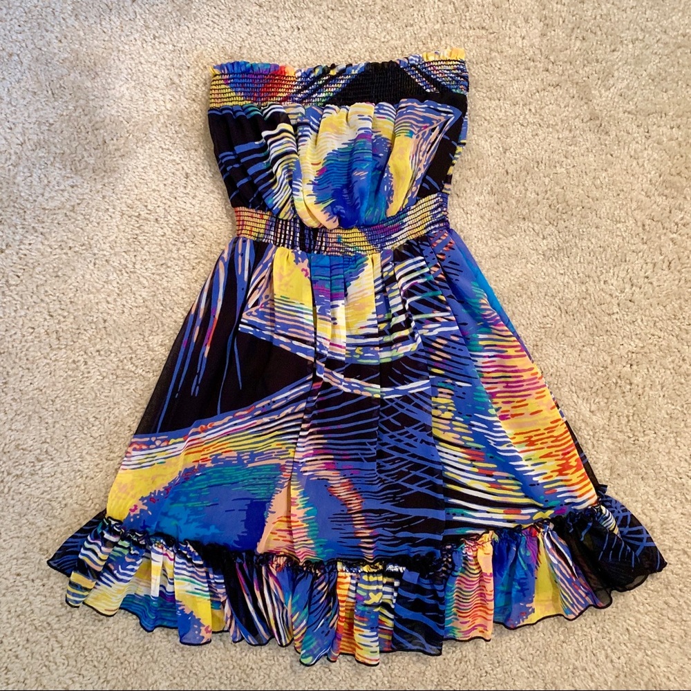 Colorful strapless dress with ruffle bottom